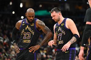 极速NBA篮网vs雄鹿全场录像_极速NBA篮网vs雄鹿全场录像在线观看_免费看直播