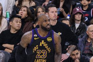 重磅NBA湖人vs勇士直播_重磅NBA湖人vs勇士直播在线观看_免费看直播