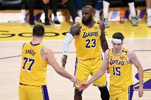 今日NBA热火vs勇士直播_今日NBA热火vs勇士直播在线观看_免费看直播