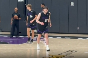 免费WNBA菲尼克斯水星vs印第安纳狂热在线观看_免费WNBA菲尼克斯水星vs印第安纳狂热在线观看在线观看_免费看直播