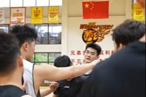 免费西雅图风暴vs洛杉矶火花直播_免费西雅图风暴vs洛杉矶火花直播在线观看_免费看直播