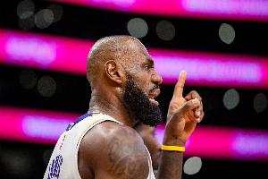 极速NBA马刺vs雄鹿jrs直播_极速NBA马刺vs雄鹿jrs直播在线观看_免费看直播