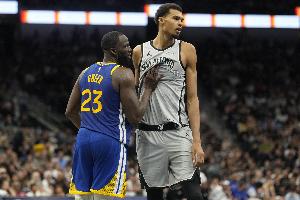 今日NBA热火vs湖人在线观看_今日NBA热火vs湖人在线观看在线观看_免费看直播